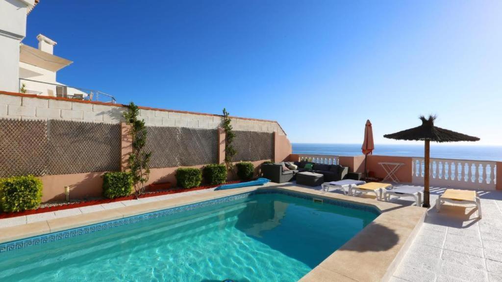 Magnificent 5 Bedroom In Front Villa Malaga