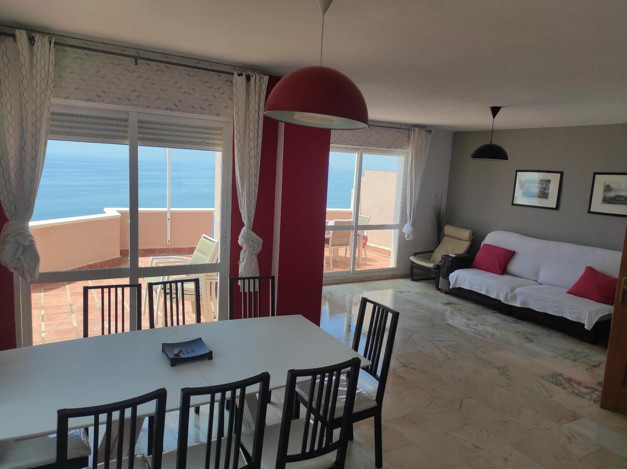 Magnificent 5 Bedroom In Front Malaga