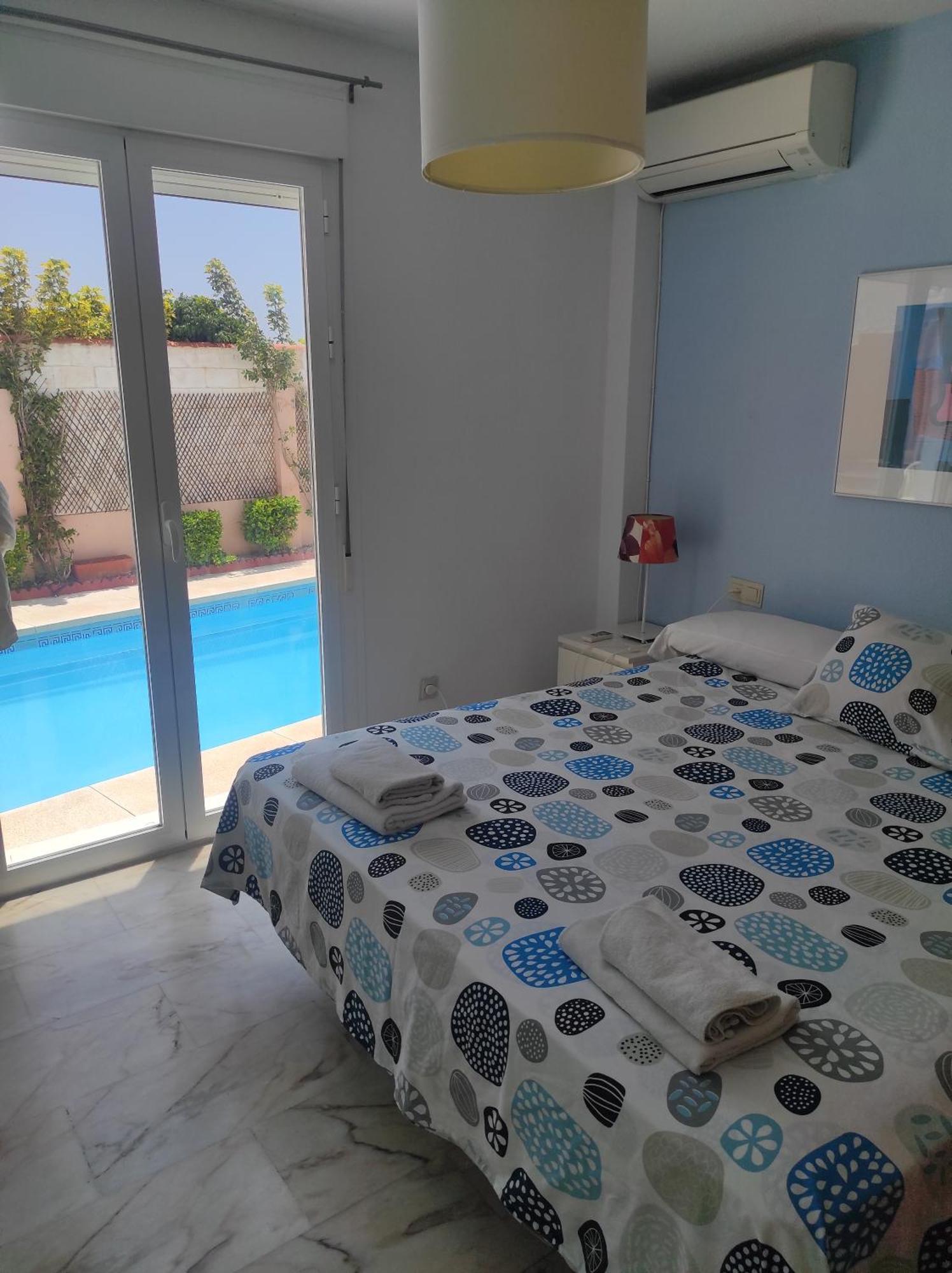 Magnificent 5 Bedroom In Front Villa Malaga