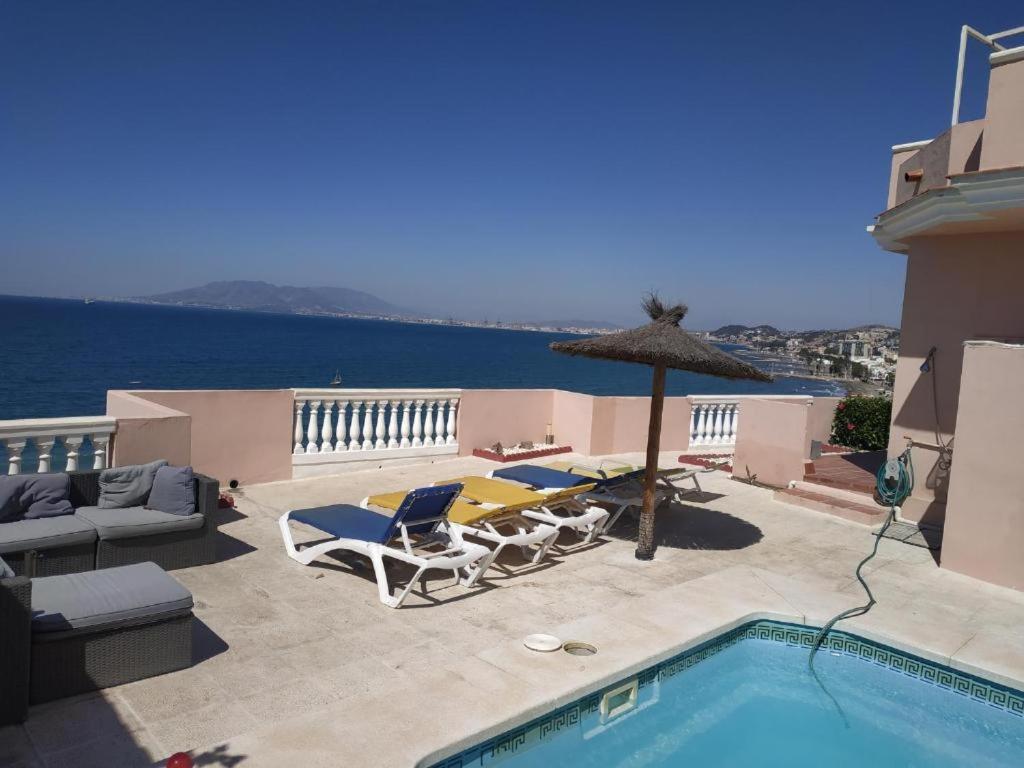 Magnificent 5 Bedroom In Front Malaga